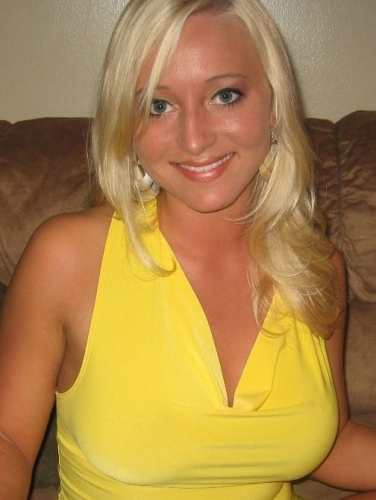 Лариса - Индивидуалка Питера, размер груди 2, метро Парк Победы