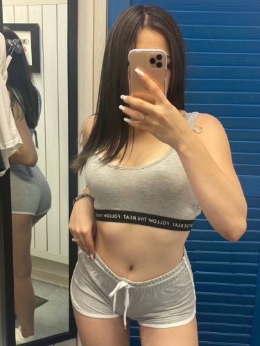 Юля  - Индивидуалка Питера, размер груди 2, метро Горьковская